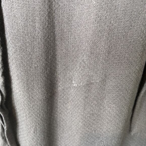 Torrid Women's Gray Lace-Up Long Sleeve 100% Rayon Blouse Size 0 (Large) - Picture 2 of 9